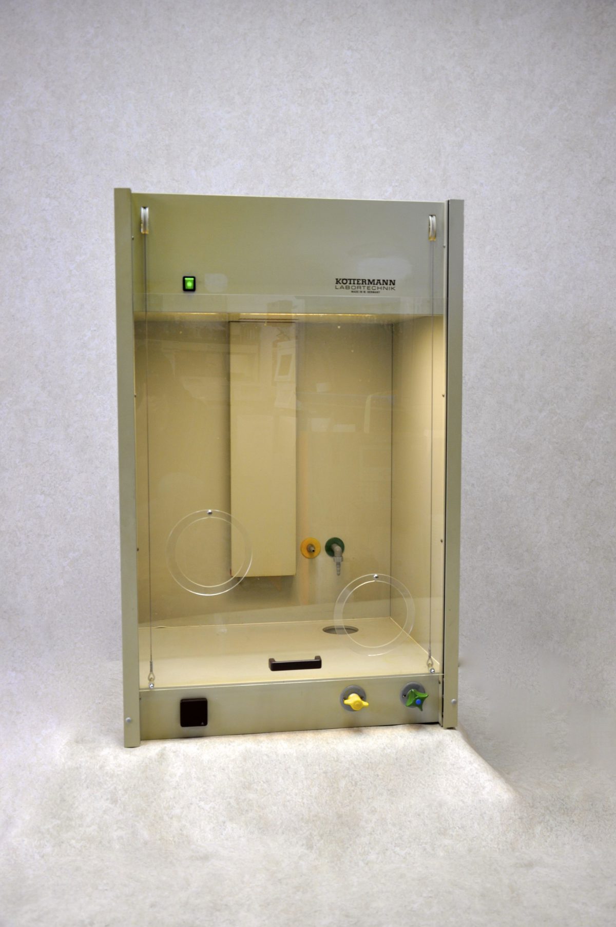 Kötterman fume hood Gemini BV