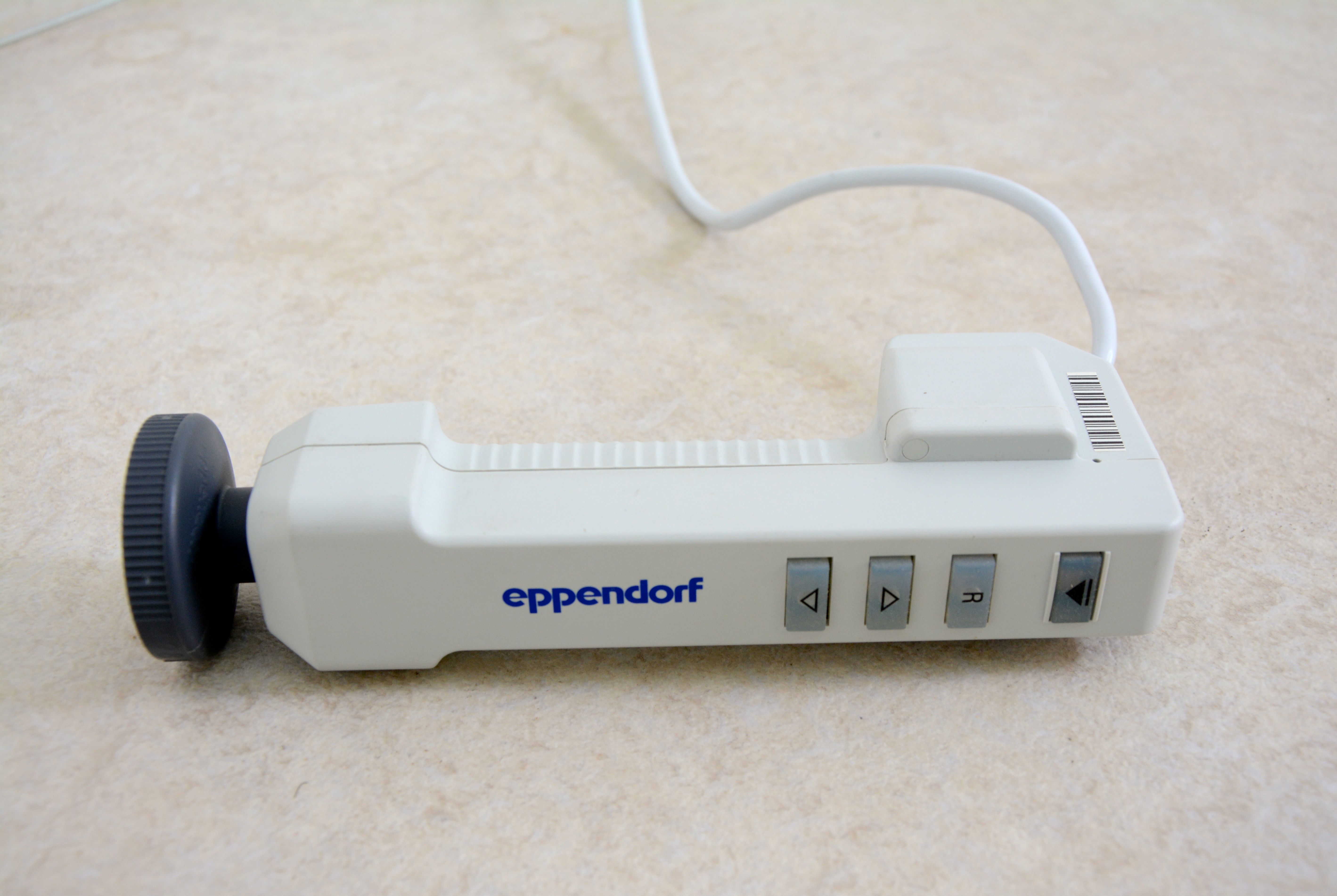 Eppendorf EDOS 5222 Pipetting Machine Gemini BV