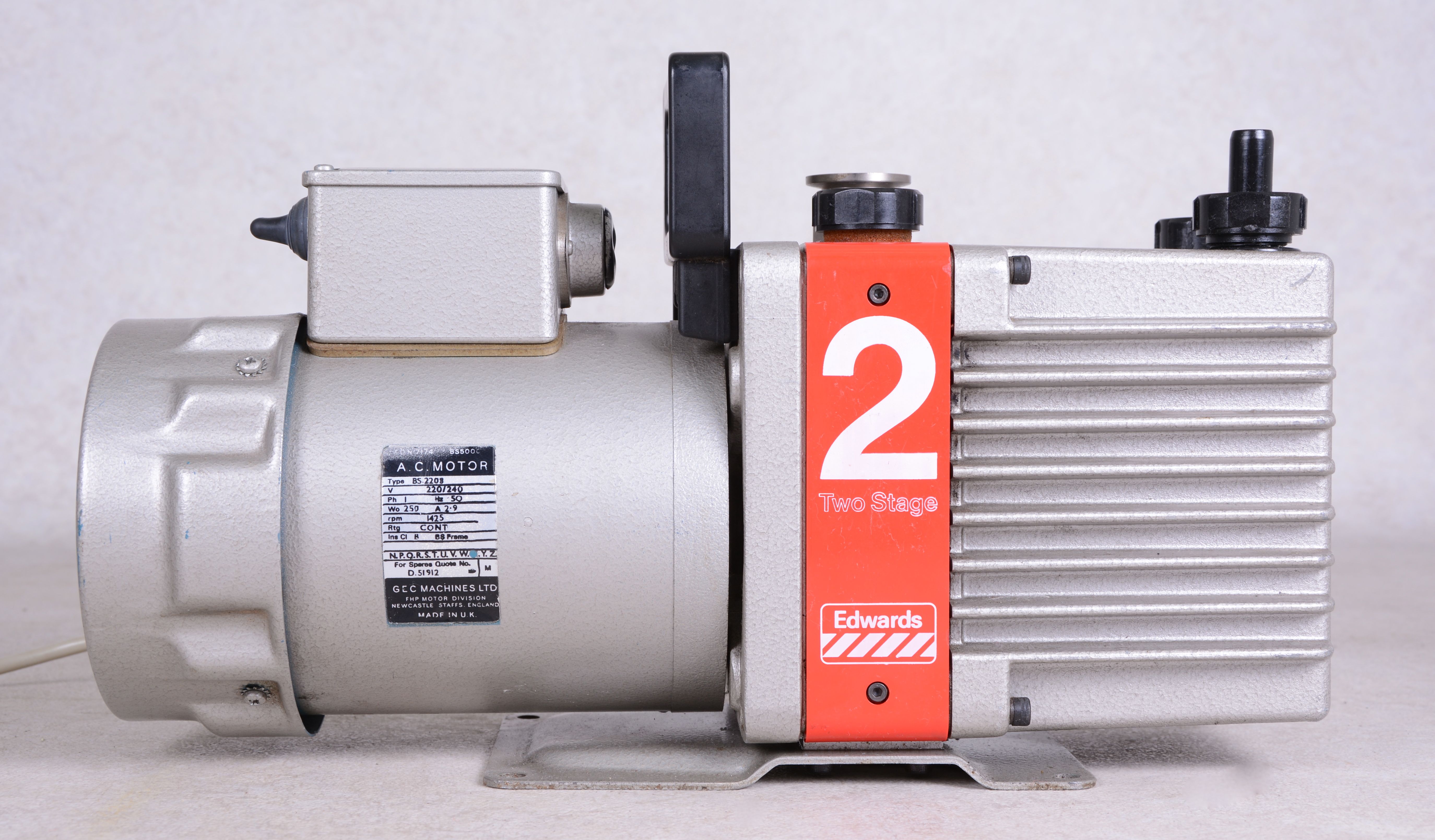 Edwards E2M2 Vacuum pump Gemini BV