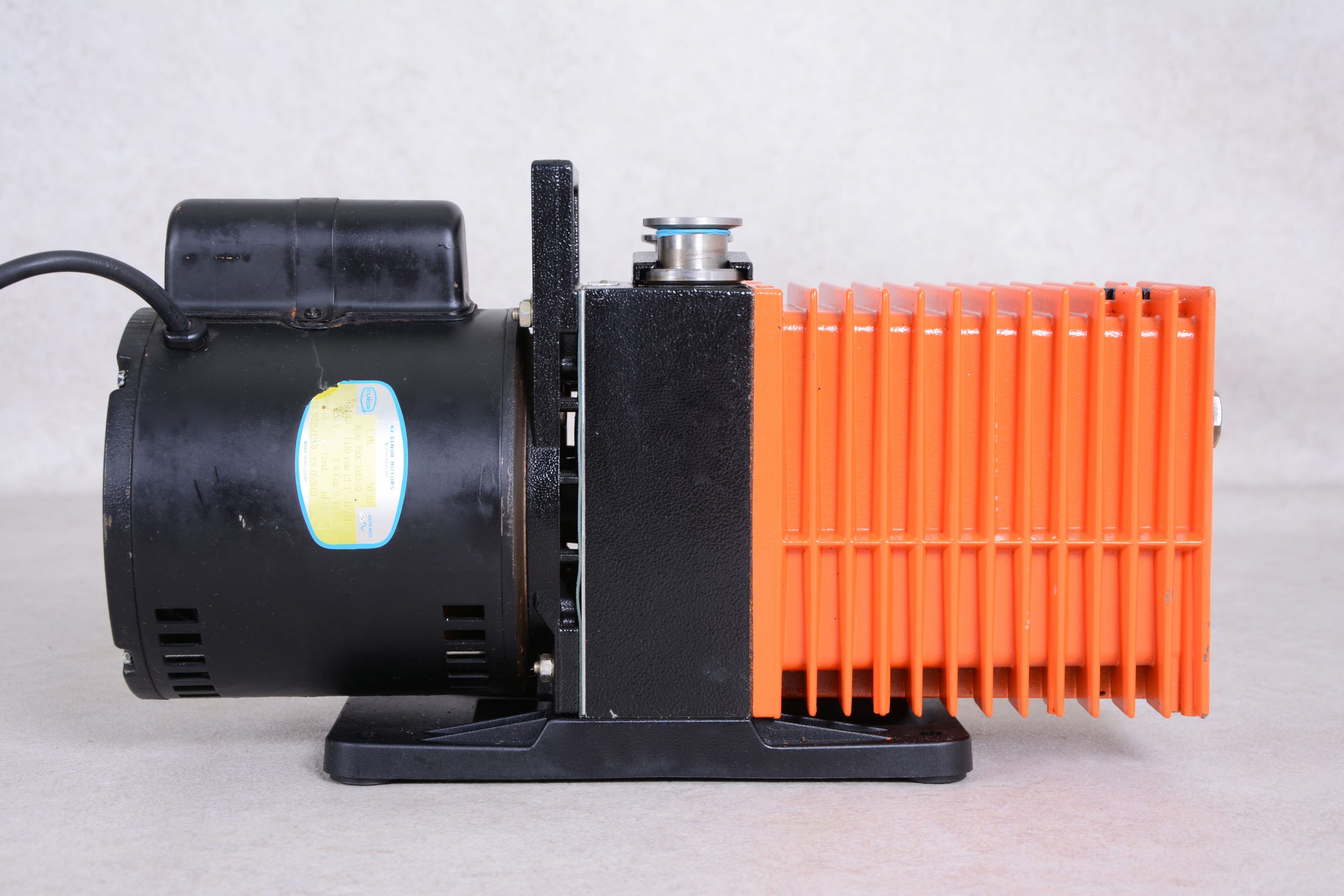 Alcatel 2012A Vacuum Pump Gemini BV