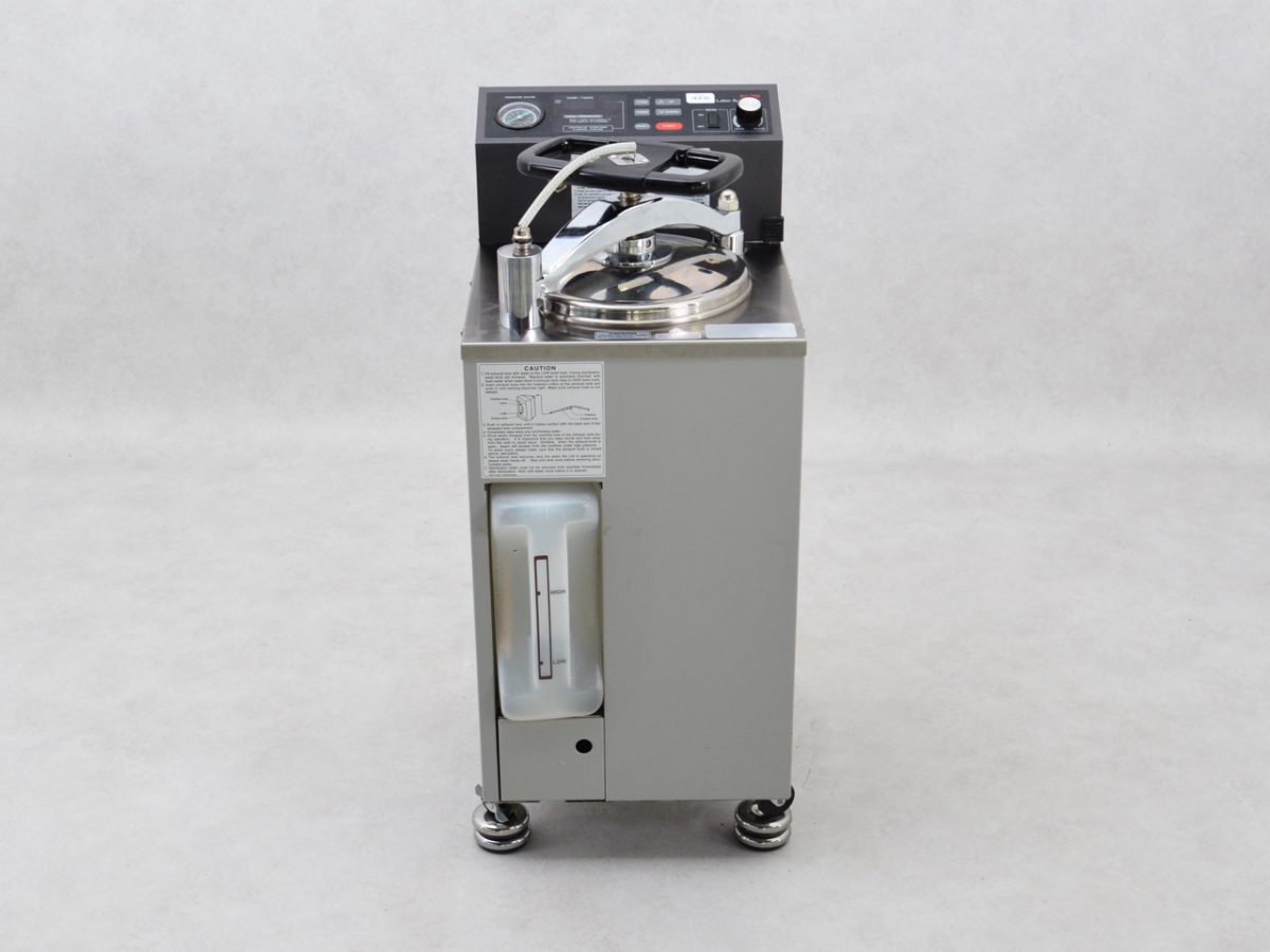 福岡発　SANYO サンヨー　MBA-24 高圧蒸気滅菌器　理化学　医学　生物学 SANYO サンヨー 高圧蒸気滅菌器 ラボ・オートクレーブ MLS-2420