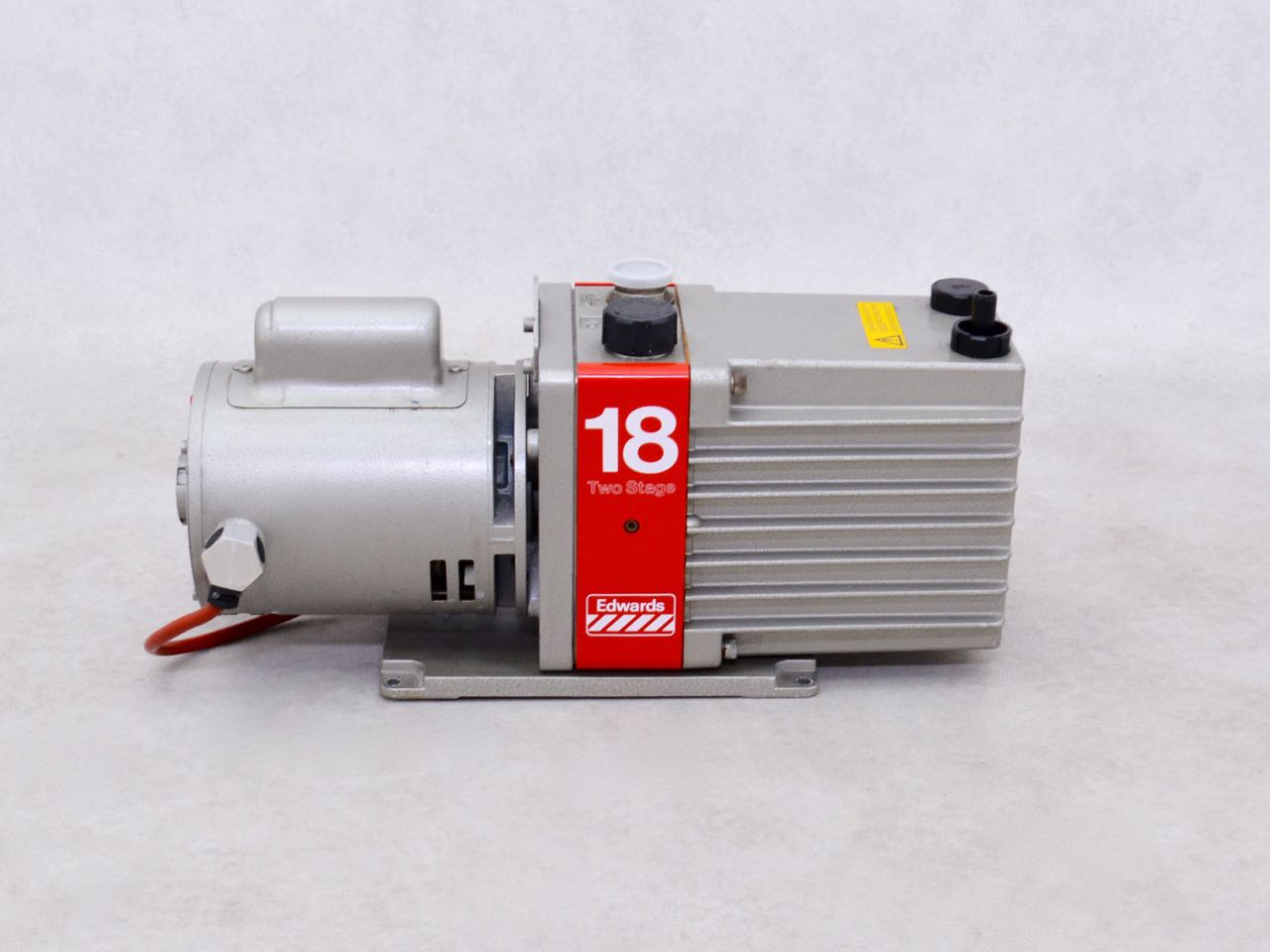 Edwards E2M18 Vacuum pump Gemini BV