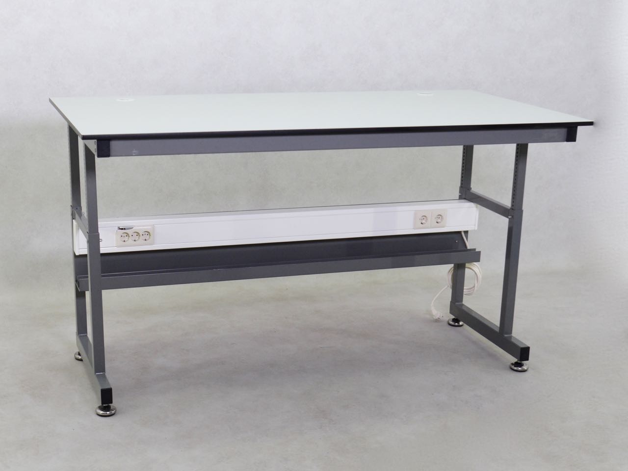 Lab benches Gemini BV