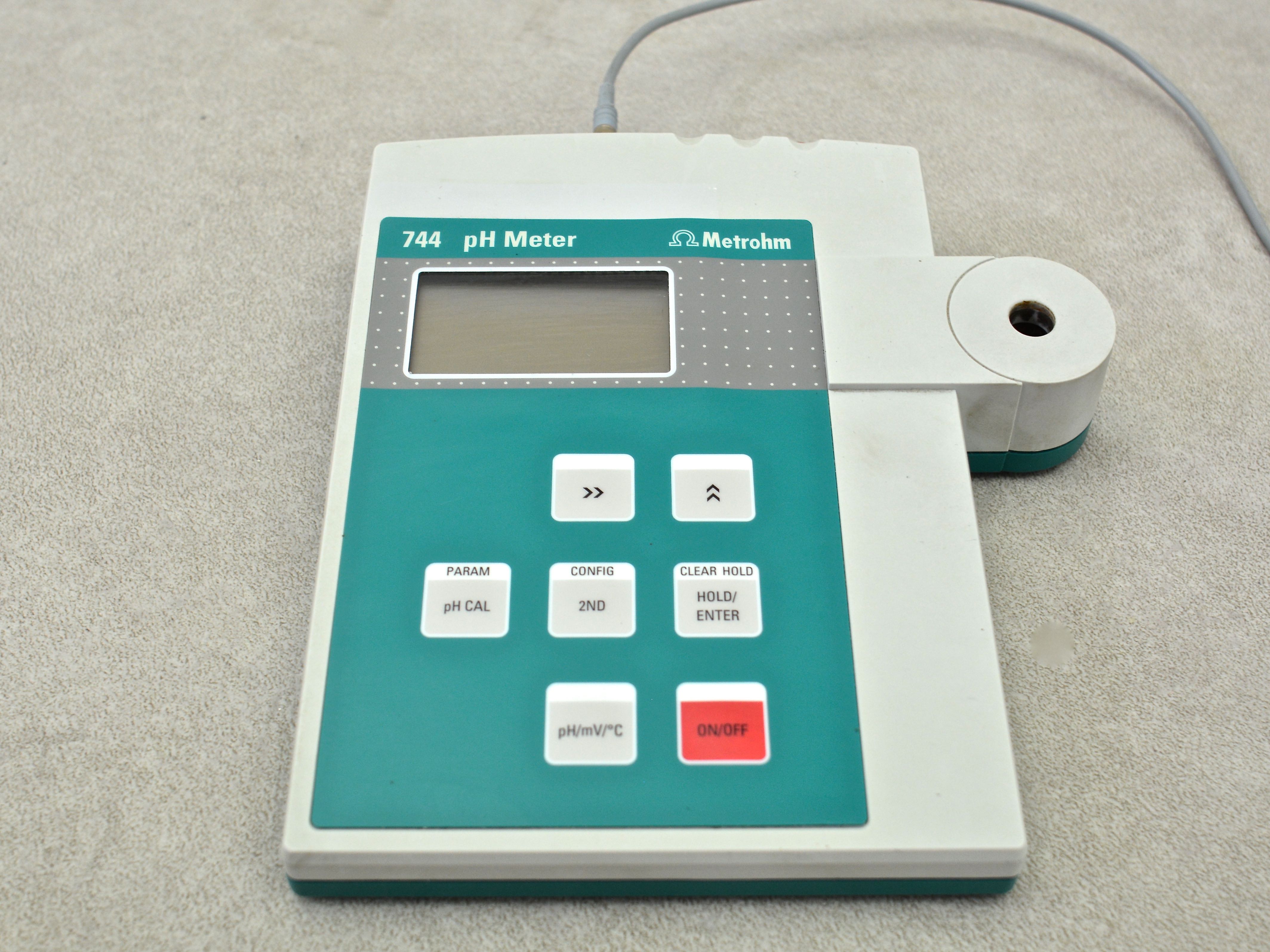 Metrohm 744 pH Meter Gemini BV