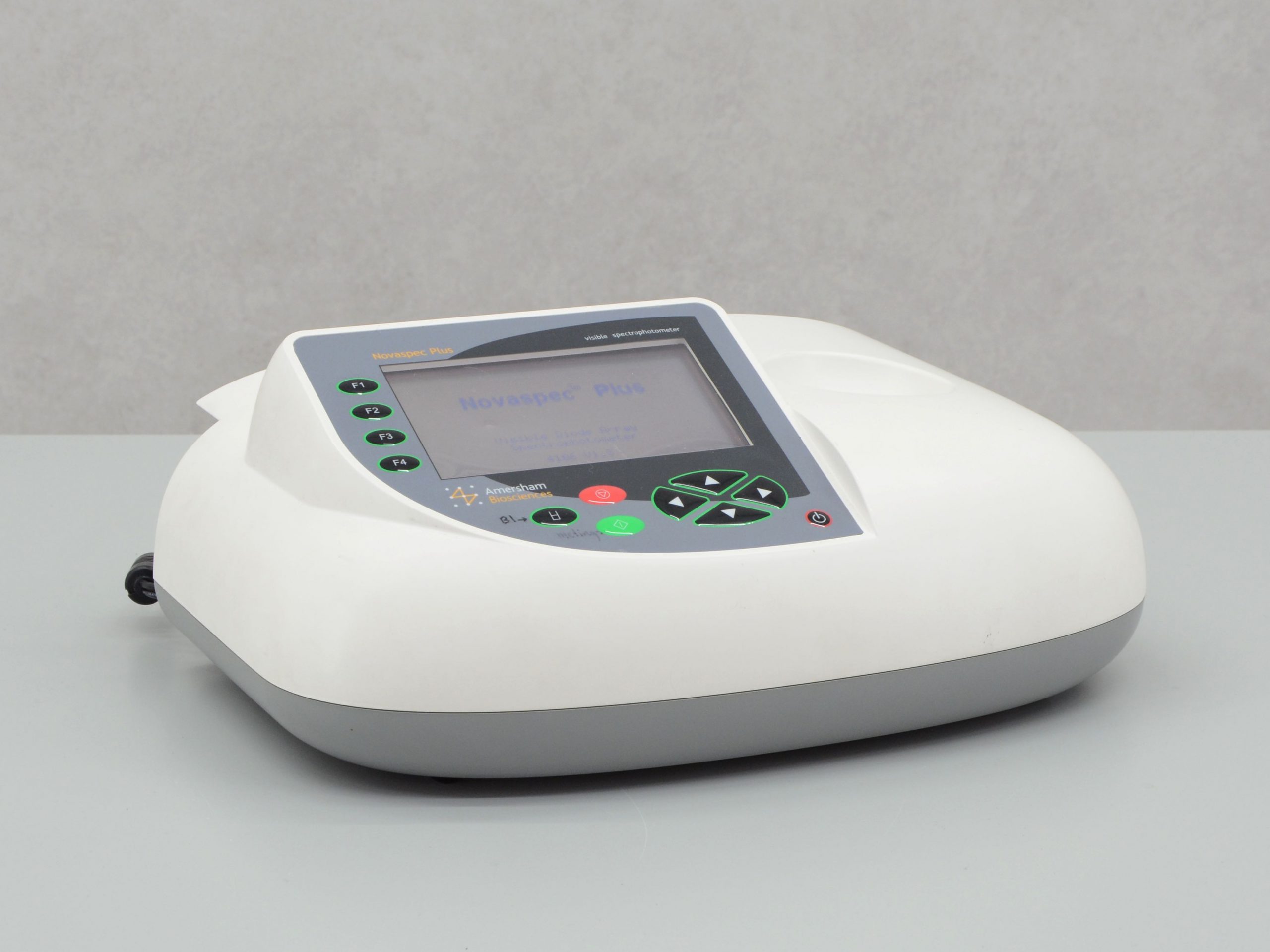 5091-amersham-novaspec-plus-01