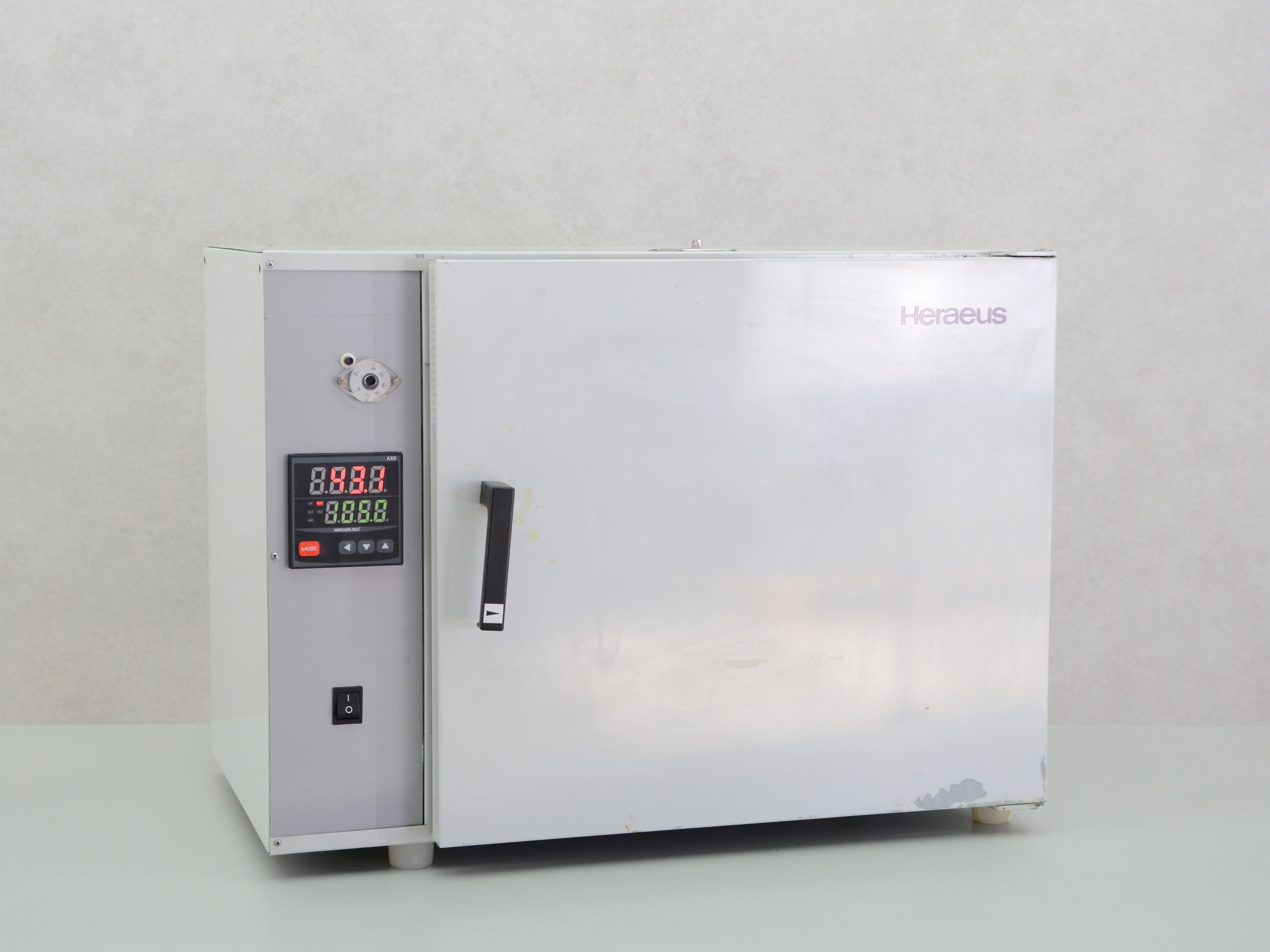 5190-heraeus-ut5042-01