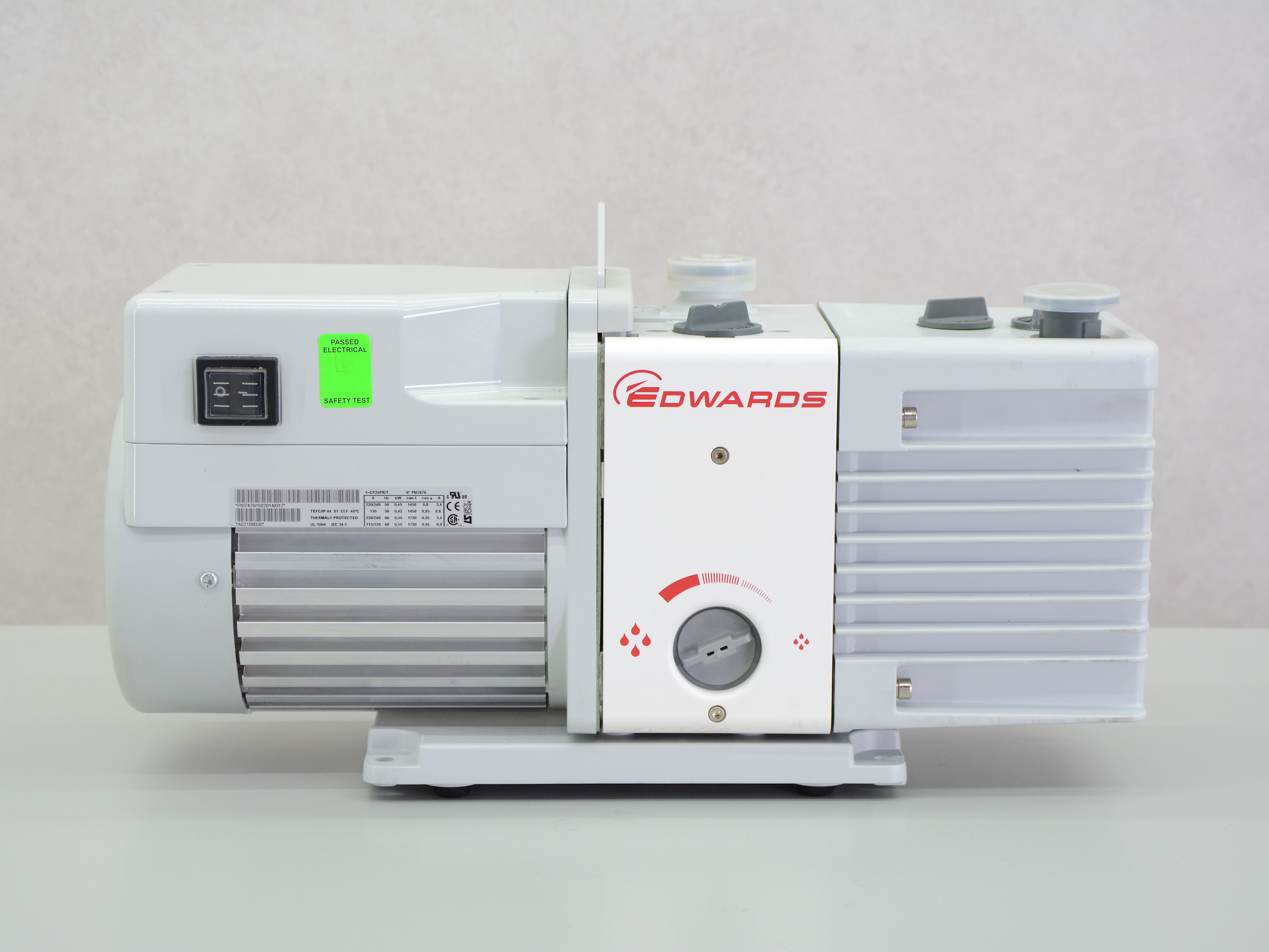 Edwards RV8 Vacuum pump with oil Gemini BV