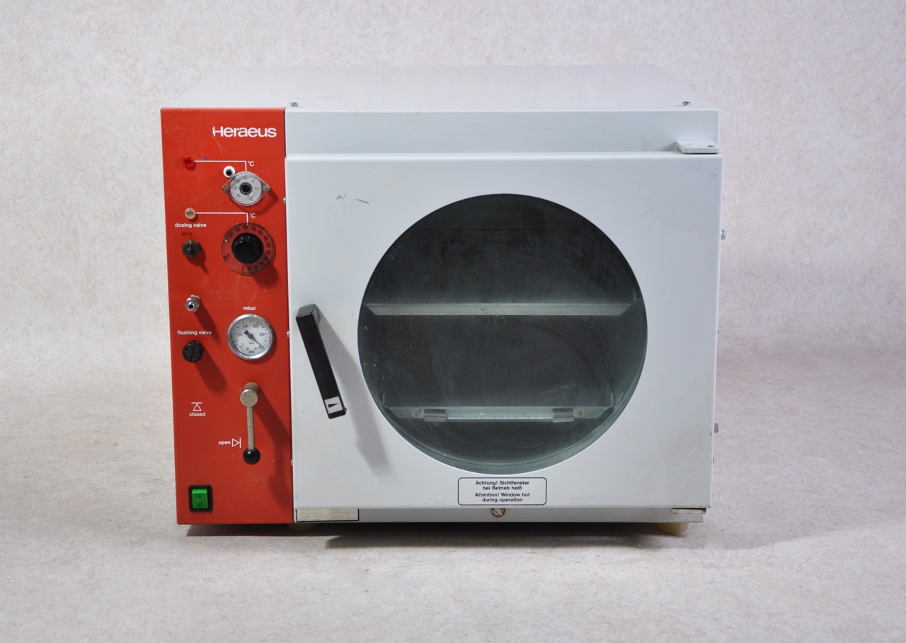 Heraeus VTR5036 vacuum oven Gemini BV