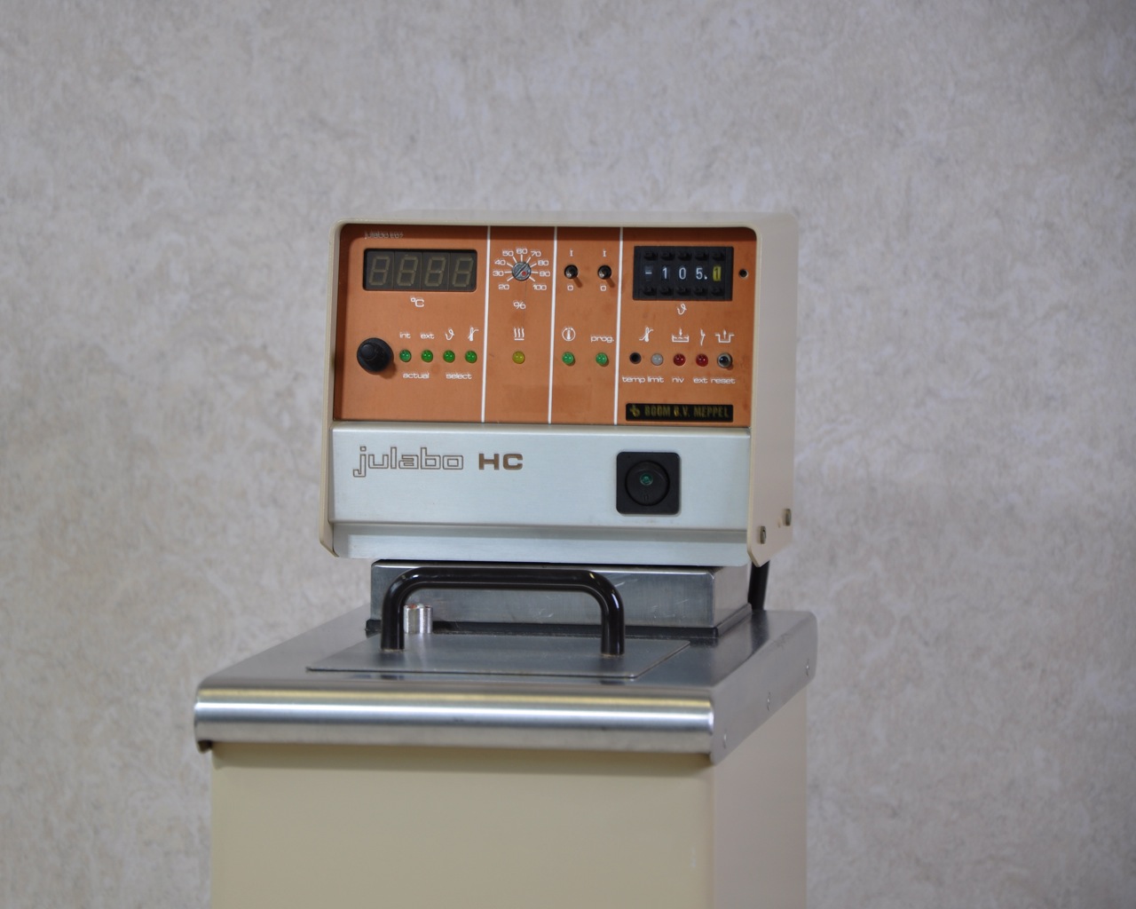 Julabo F10 refrigerated oilbath Gemini BV