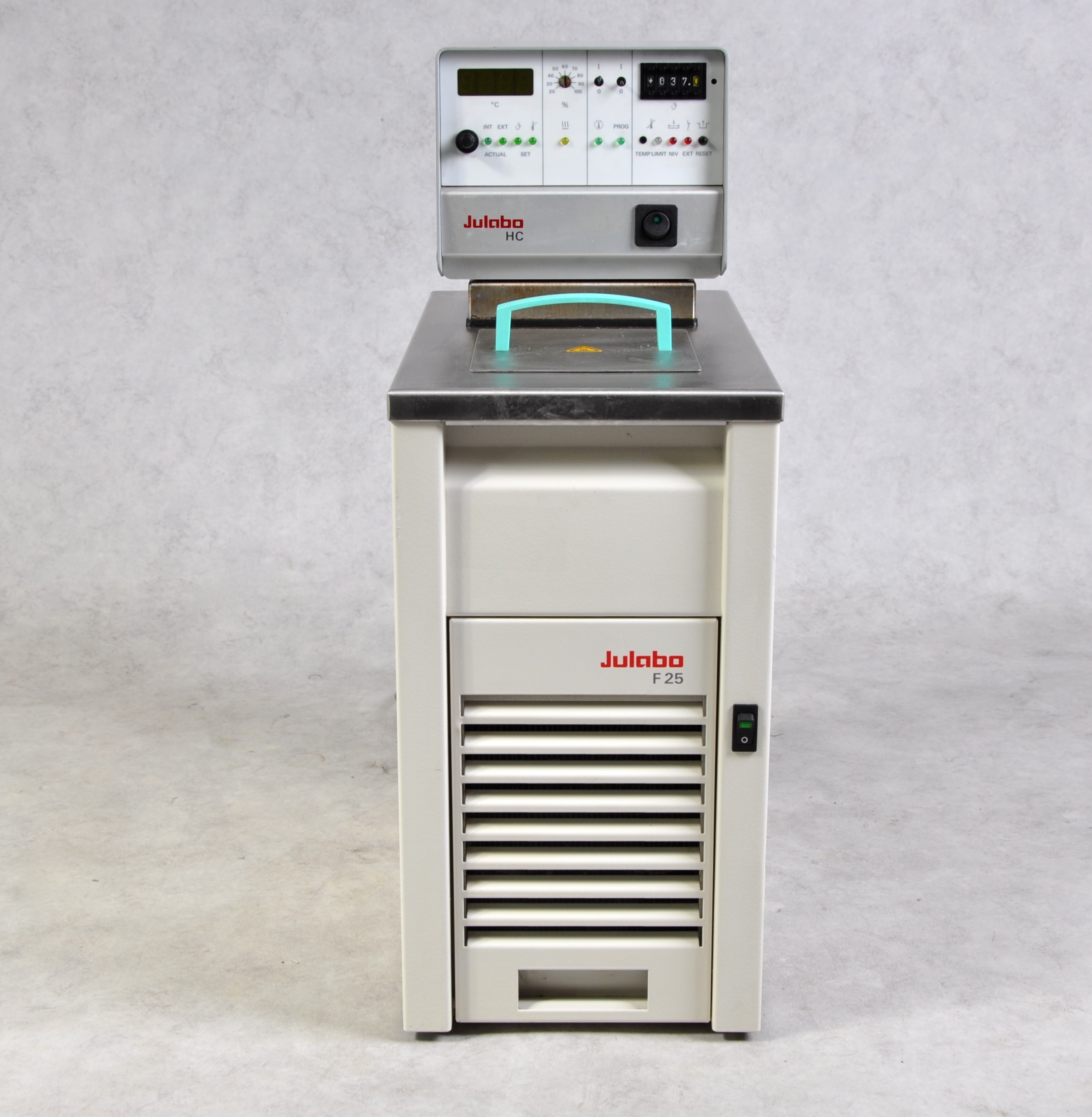 Julabo HC/F25 refrigerated waterbath Gemini BV