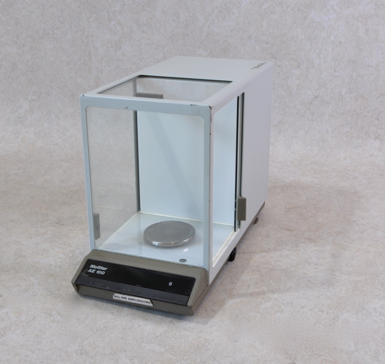 Mettler AE100 balance - Gemini BV