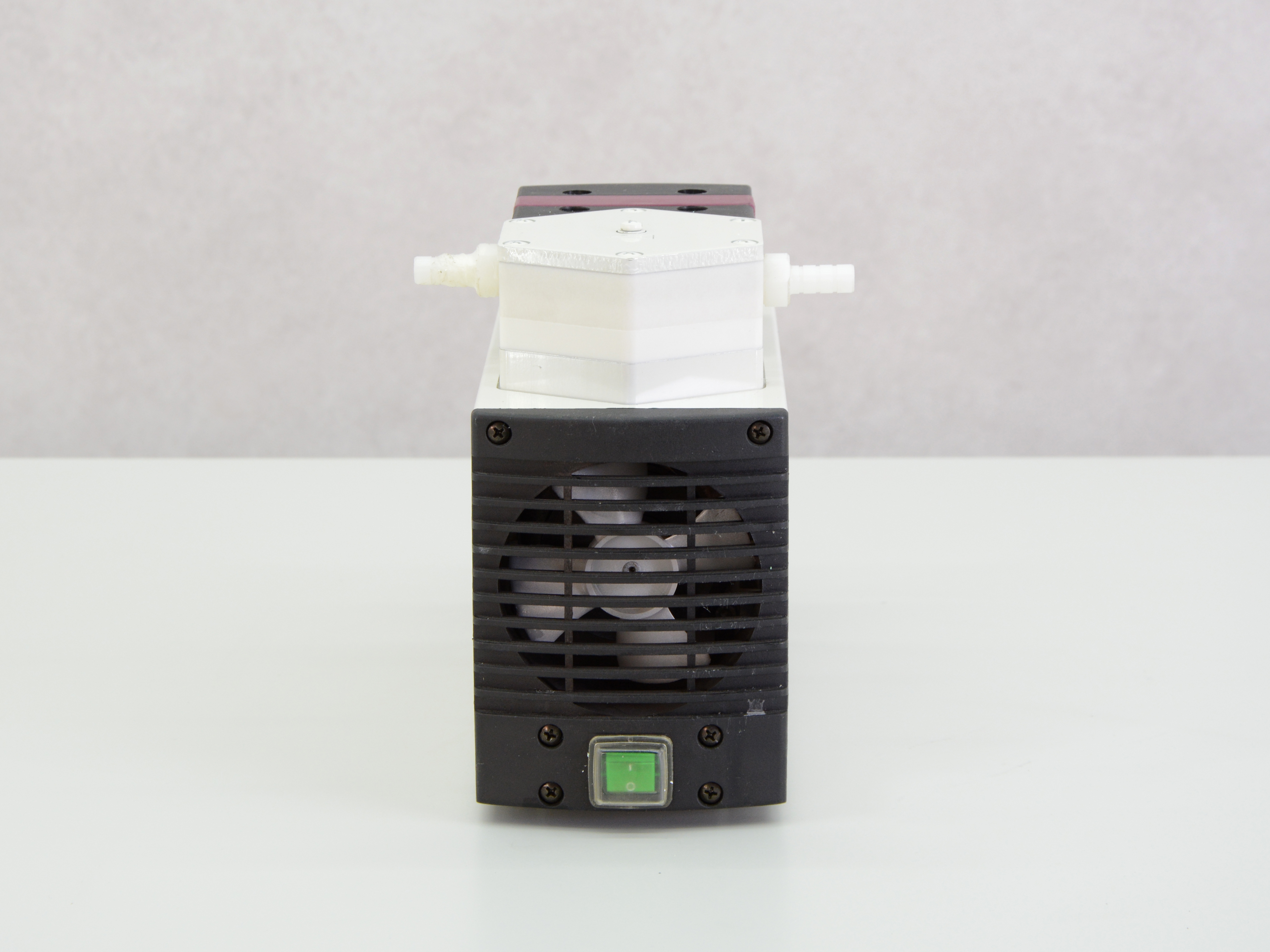 KNF N820 FT.18 Diaphragm pump Gemini BV