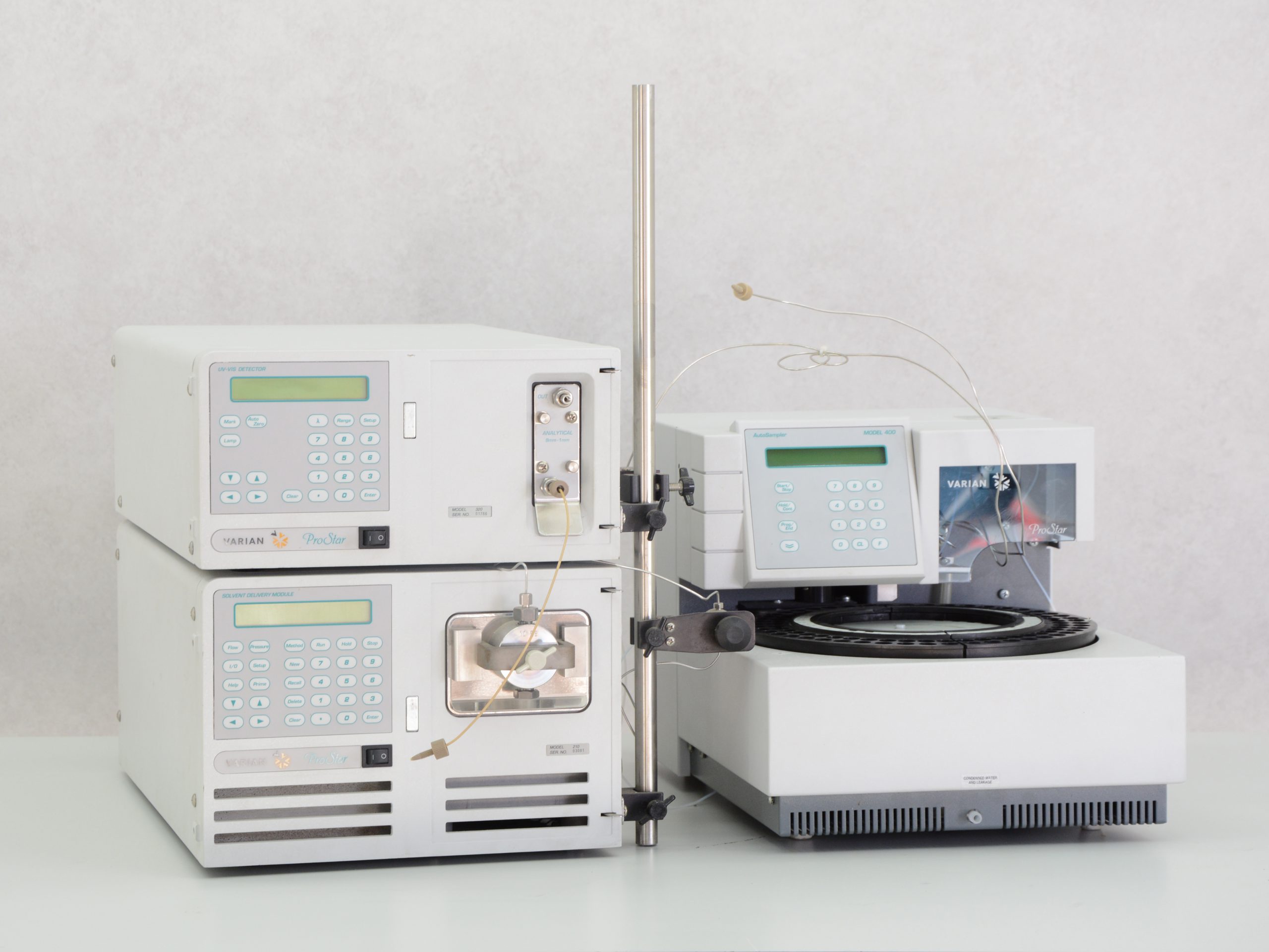 Varian 210 - 320 - 400 HPLC system - Gemini BV