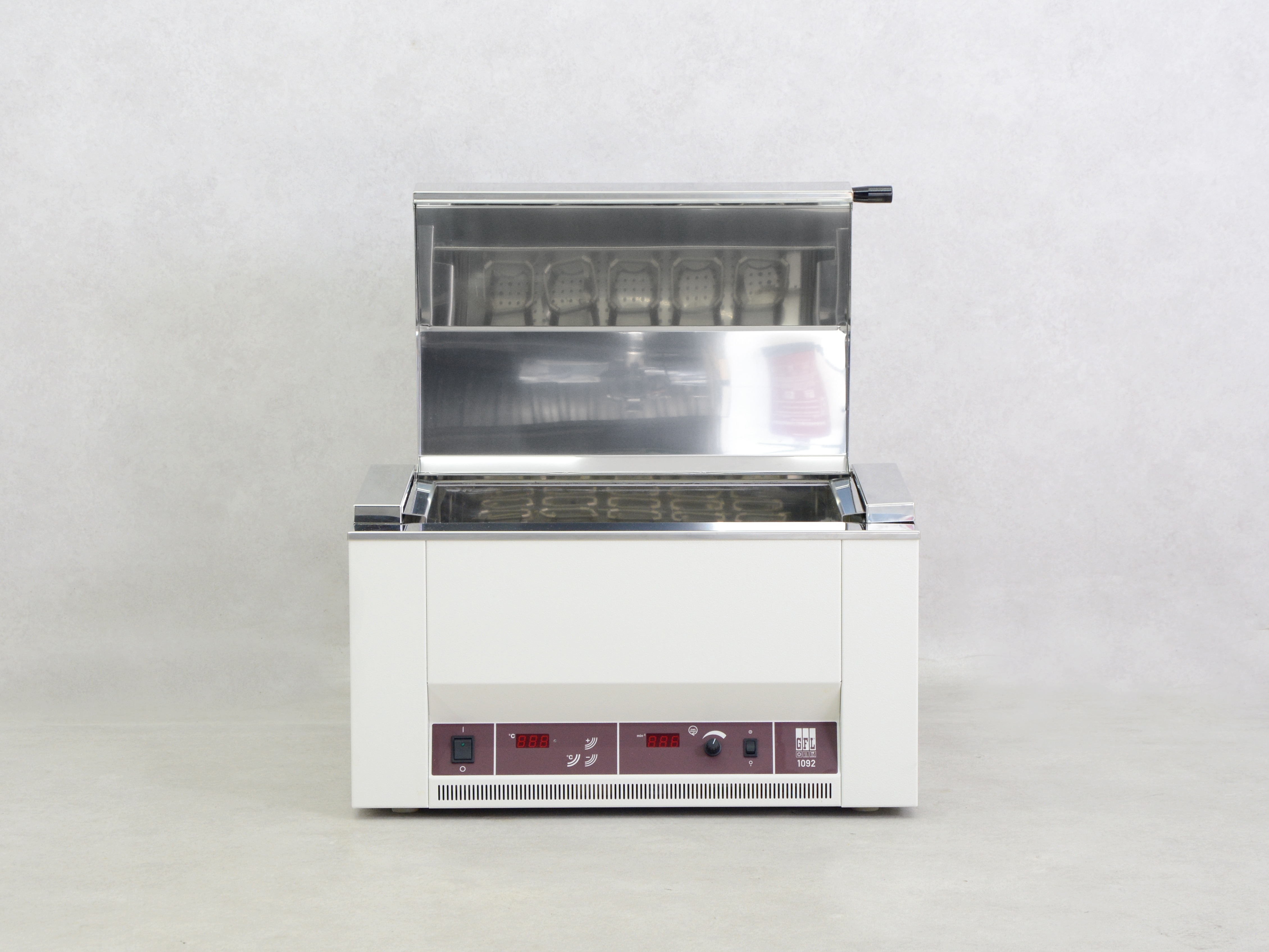 GFL 1092 Water bath with orbital shaker Gemini BV