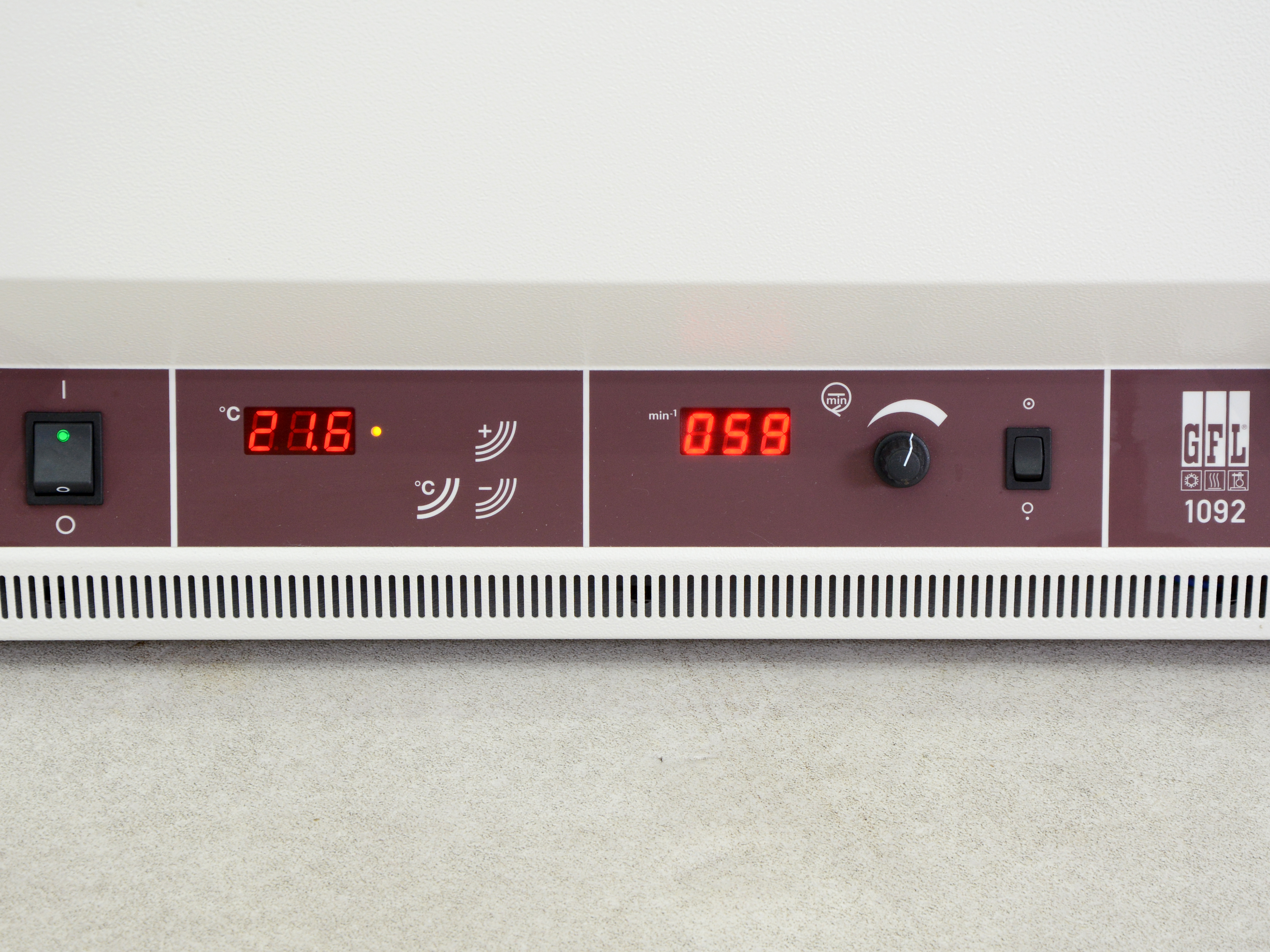 GFL 1092 Water bath with orbital shaker Gemini BV