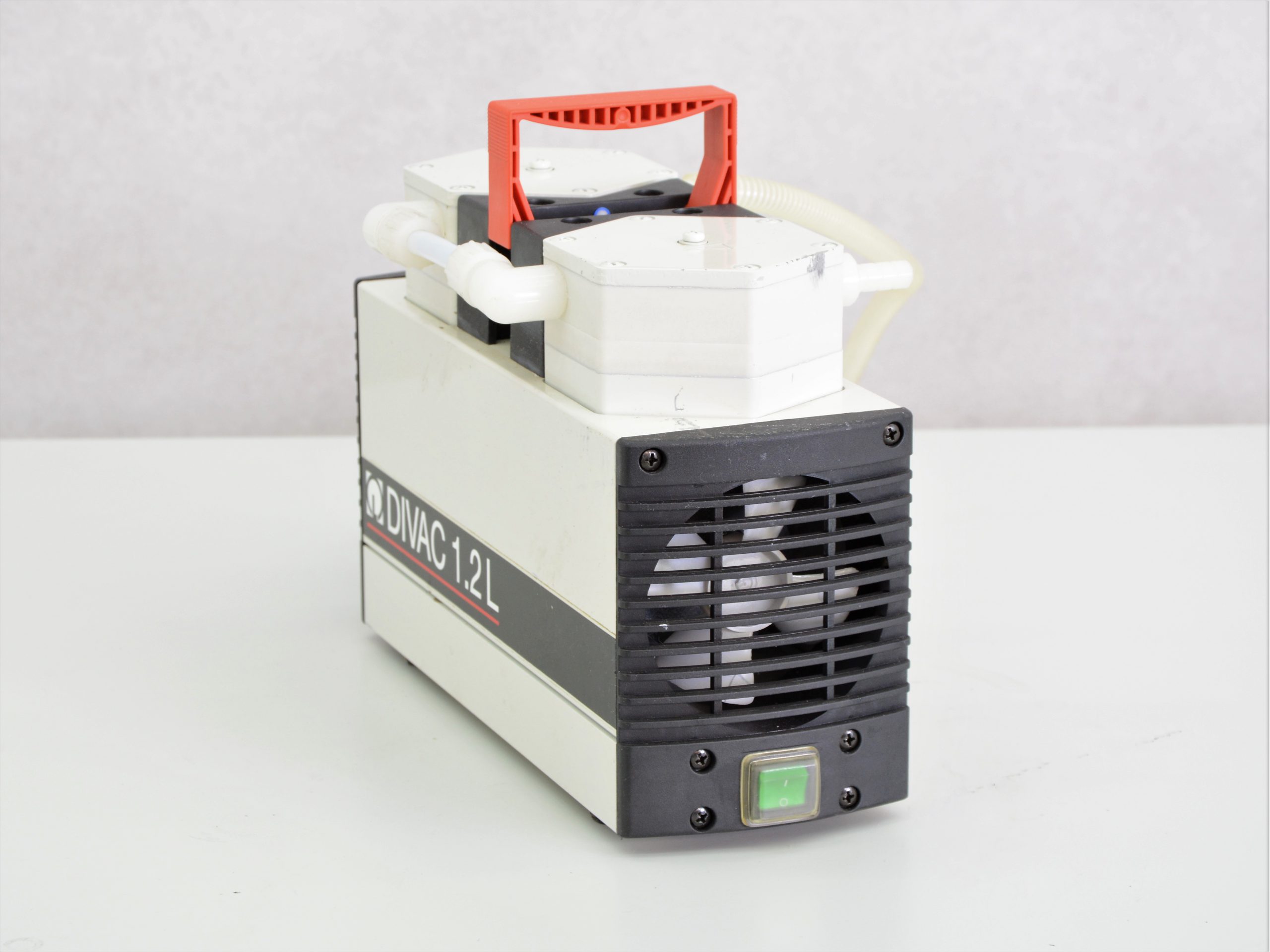 5638 Divac 1,2L Vacuumpomp - 01