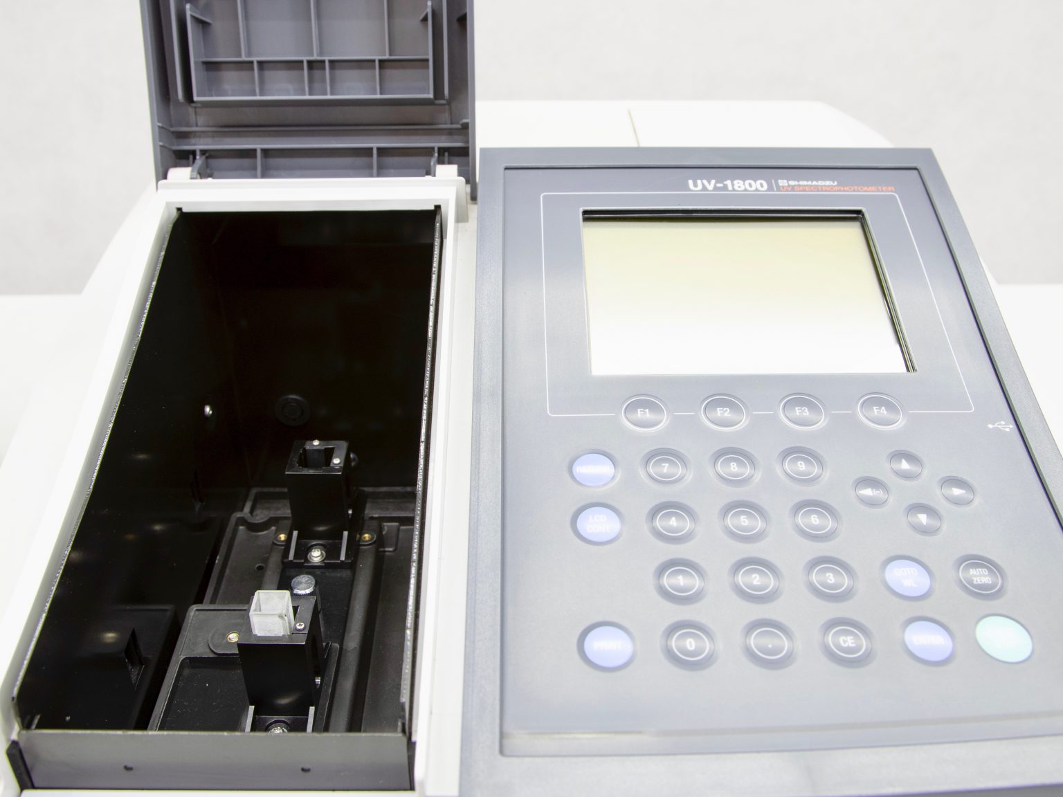 Shimadzu UV1800 UV Spectrophotometer Gemini BV