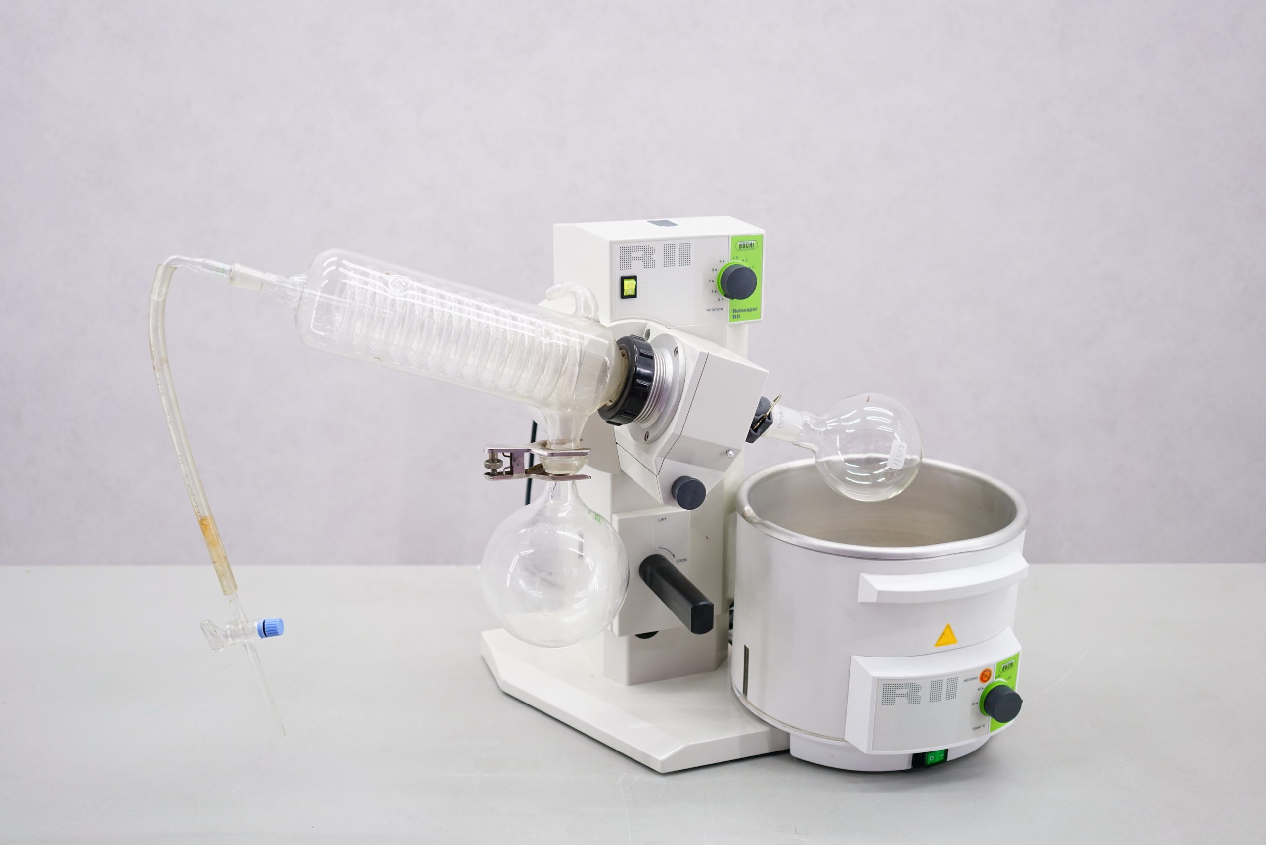 6081 Buchi R-II Rotavapor 01
