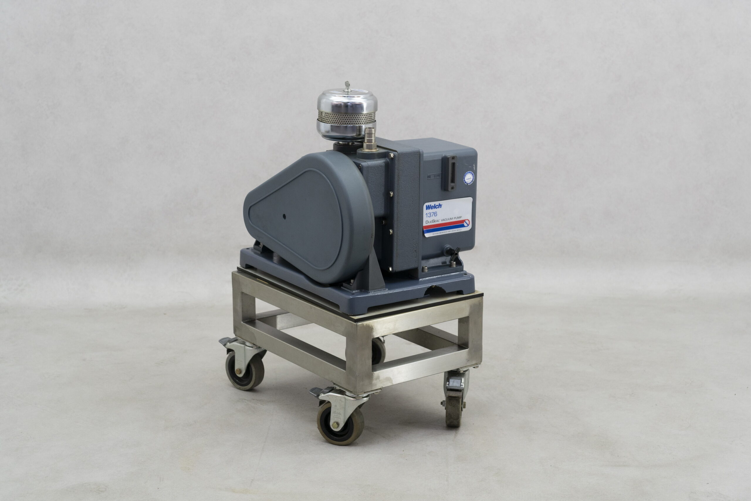 6176 Welch 1376C-02 Vacuümpomp 01