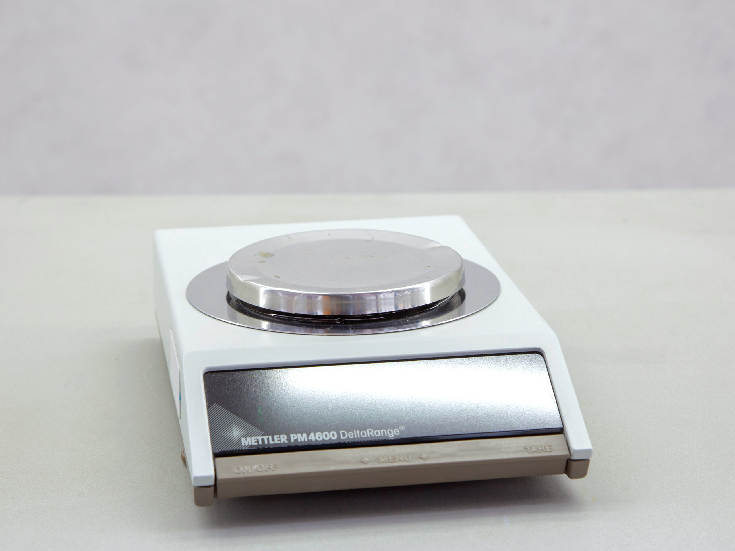 6054 Mettler PM4600 balans 01
