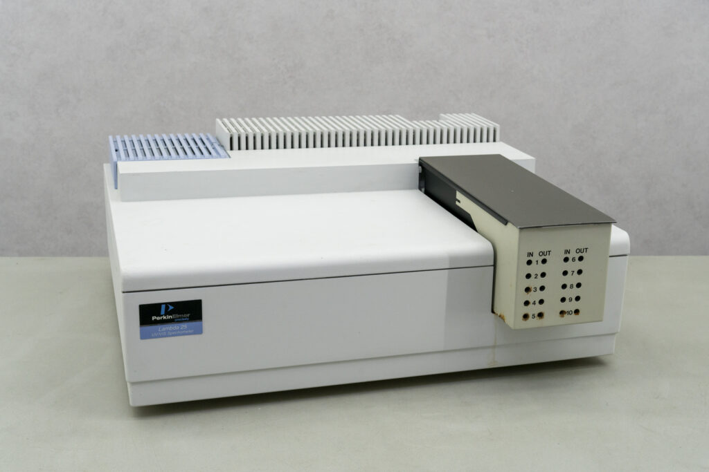 Perkin Elmer Lambda 25 UVVis Spectrophotometer Gemini BV