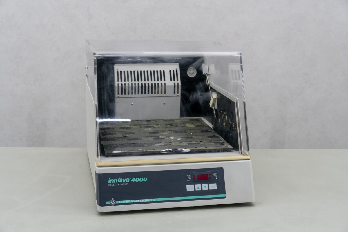 New Brunswick Innova 4000 shaking incubator - Gemini BV