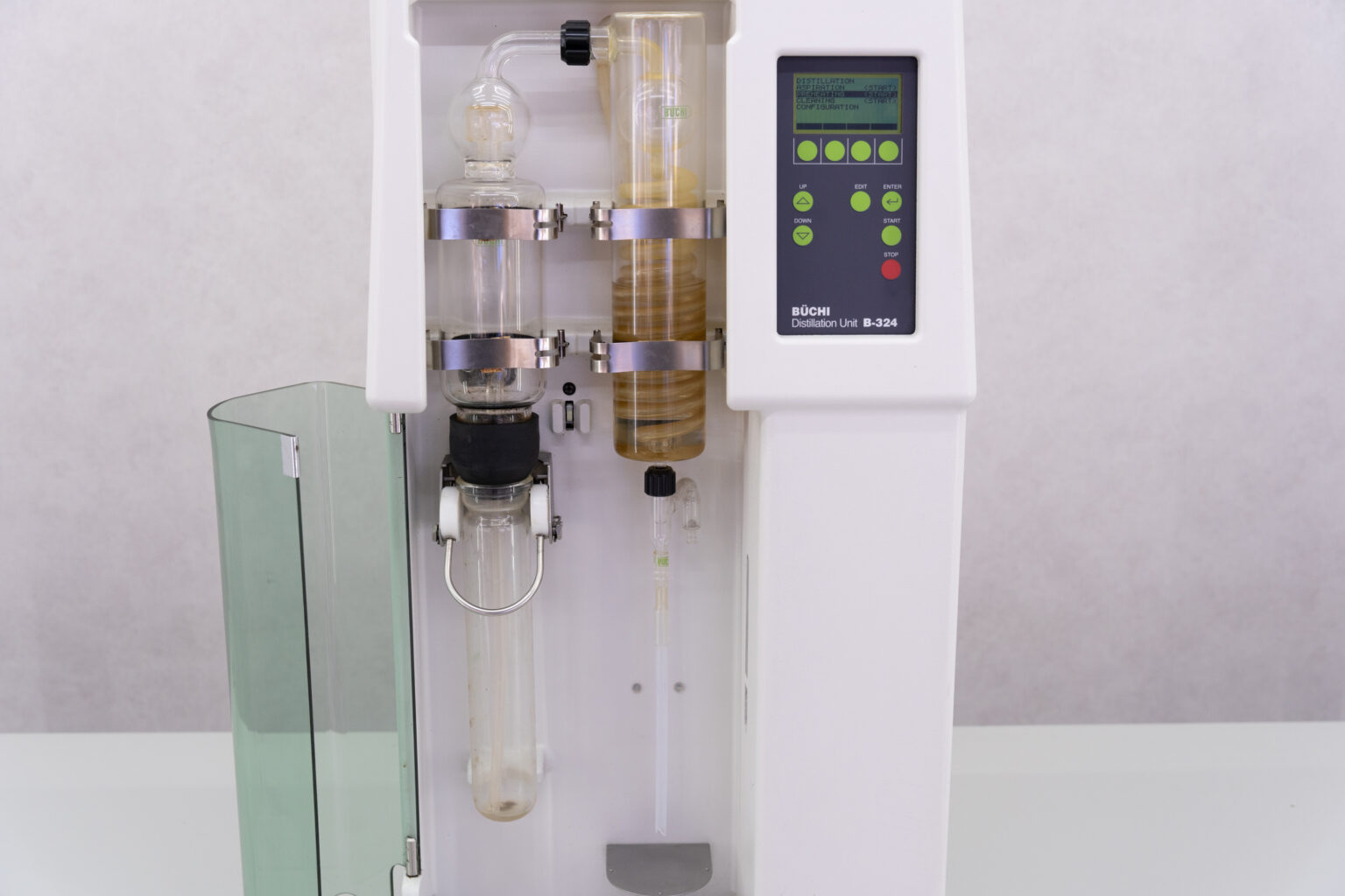 Büchi B324 Distillation unit Gemini BV